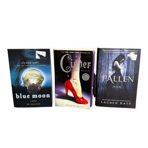 Book Lot 3 Cinder Fallen Blue Moon Novels Paperback Alyson Noel Marissa Meyer